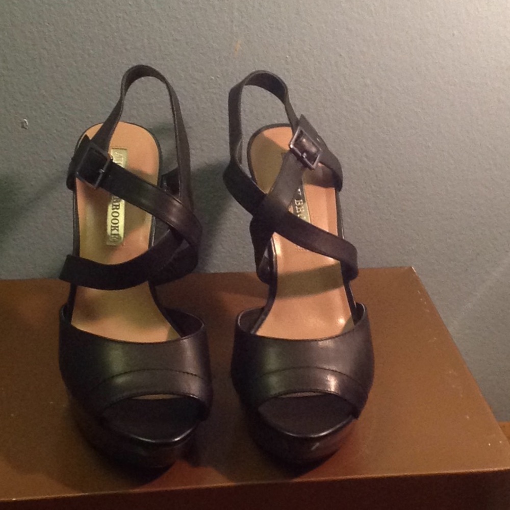 Shoes - Picture 2 of 2